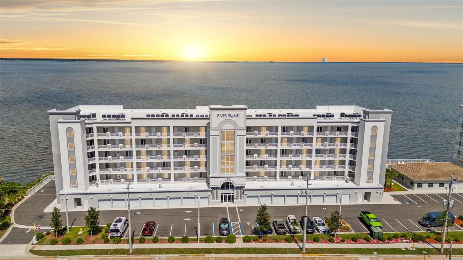 Foto de propiedad en 1805 RIVERSIDE DR #503 TITUSVILLE con MLS# O6433216