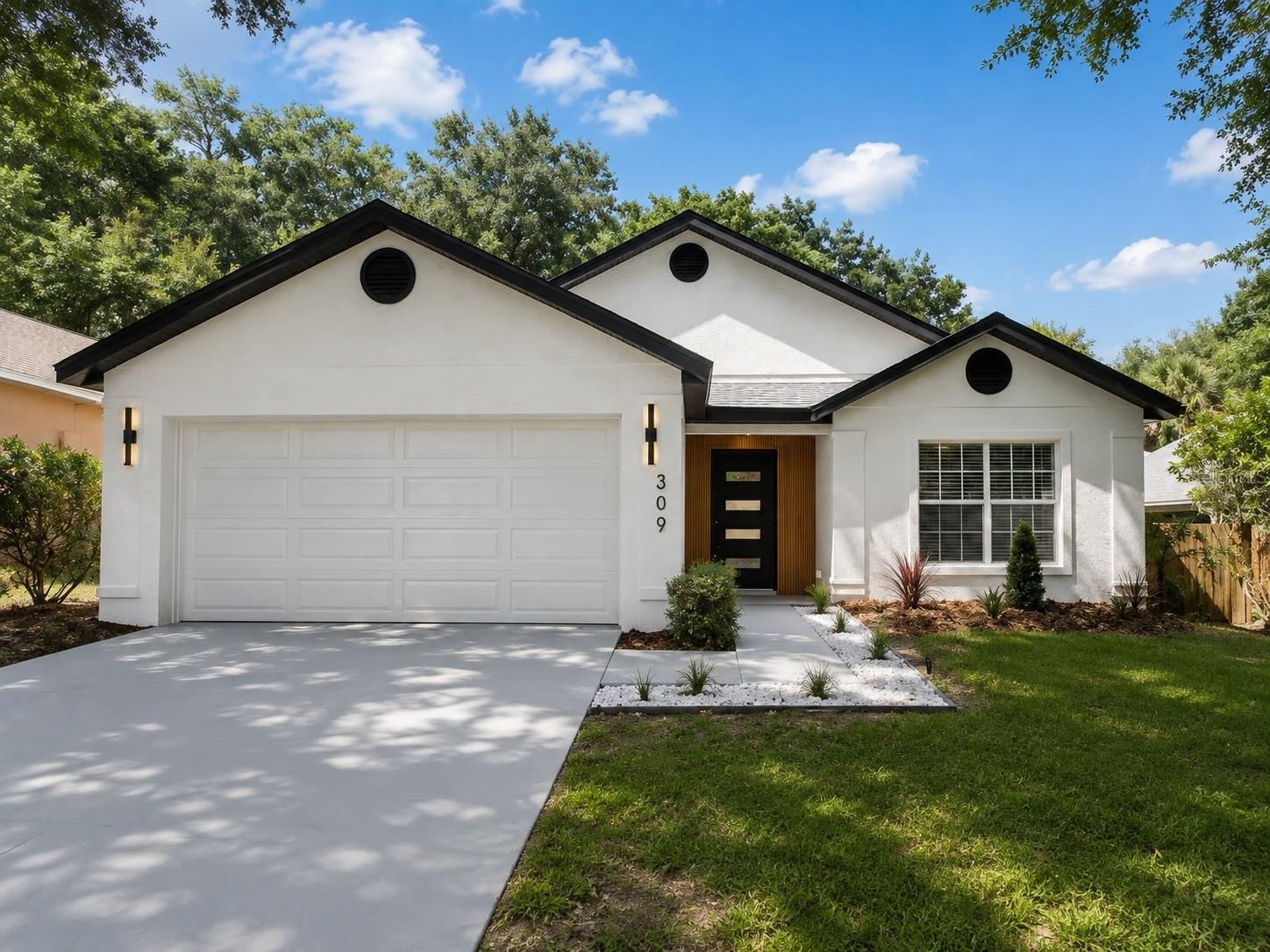 Foto de propiedad en 309 BAY ST APOPKA con MLS# O6433368