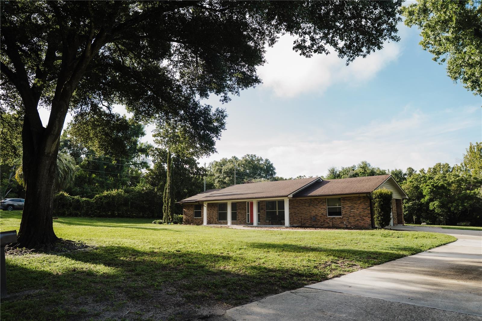 Foto de propiedad en 9600 AMBLESIDE DR WINDERMERE con MLS# O6433478