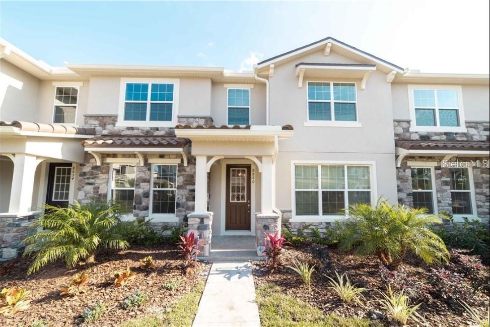 Foto de propiedad en 8860 HERENCIA ALY WINDERMERE con MLS# O6433569