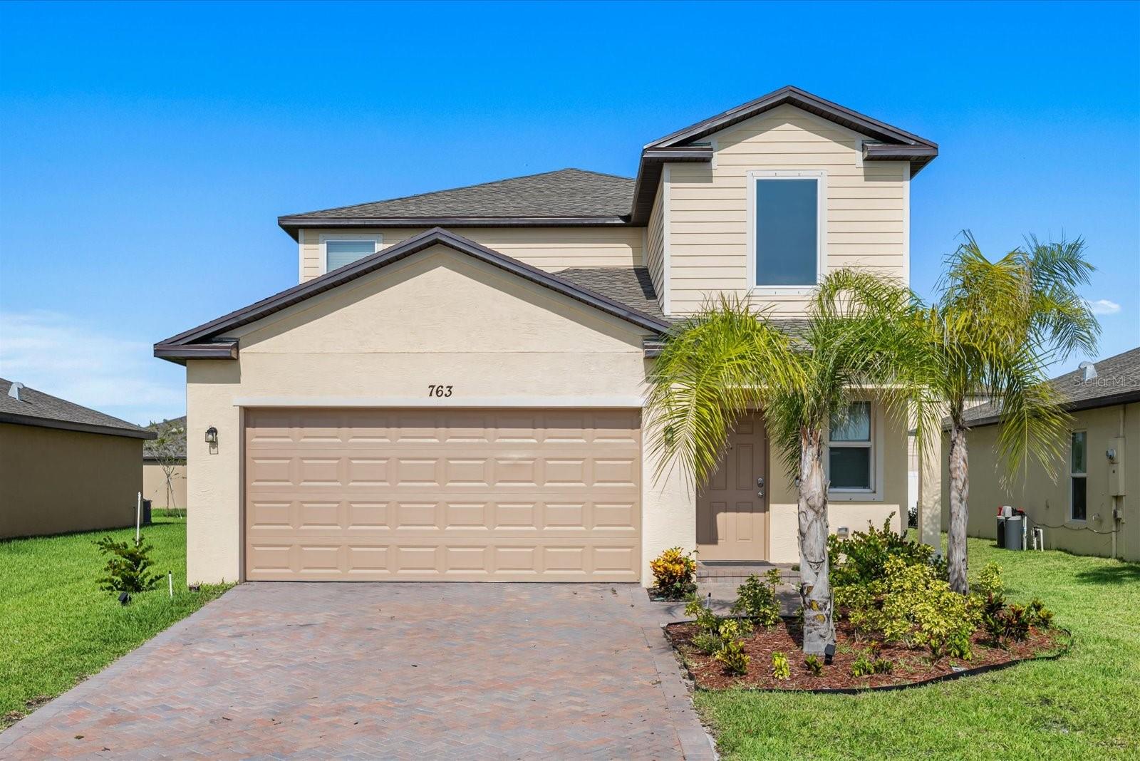 Foto de propiedad en 763 CARLYLE WAY FORT PIERCE con MLS# O6433998