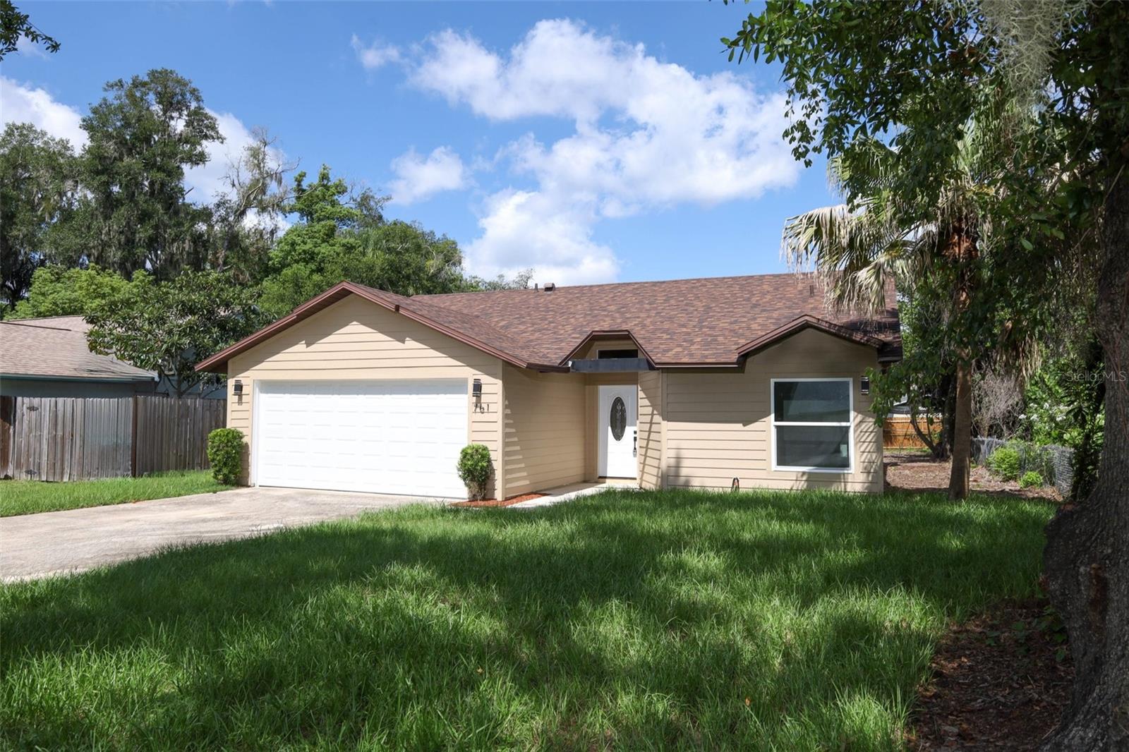 Foto de propiedad en 761 ROBINHOOD DR MAITLAND con MLS# O6434035