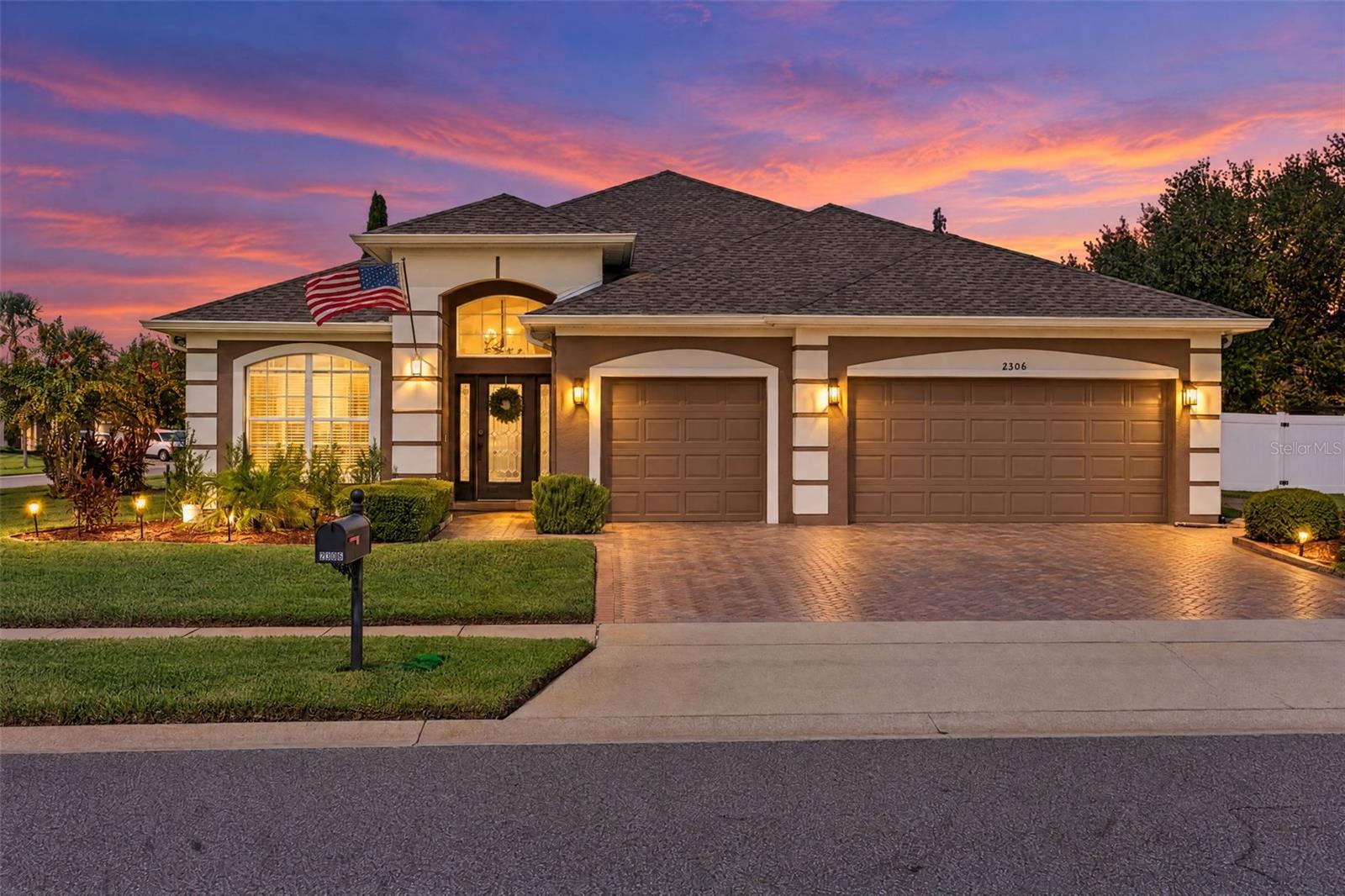 Foto de propiedad en 2306 EMERALD ROSE WAY APOPKA con MLS# O6434777