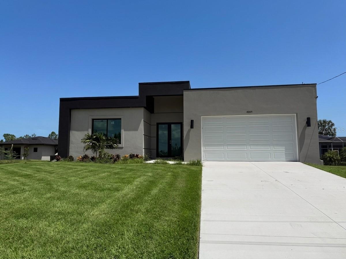 Foto de propiedad en 4005 NW 22ND ST CAPE CORAL con MLS# O6435002