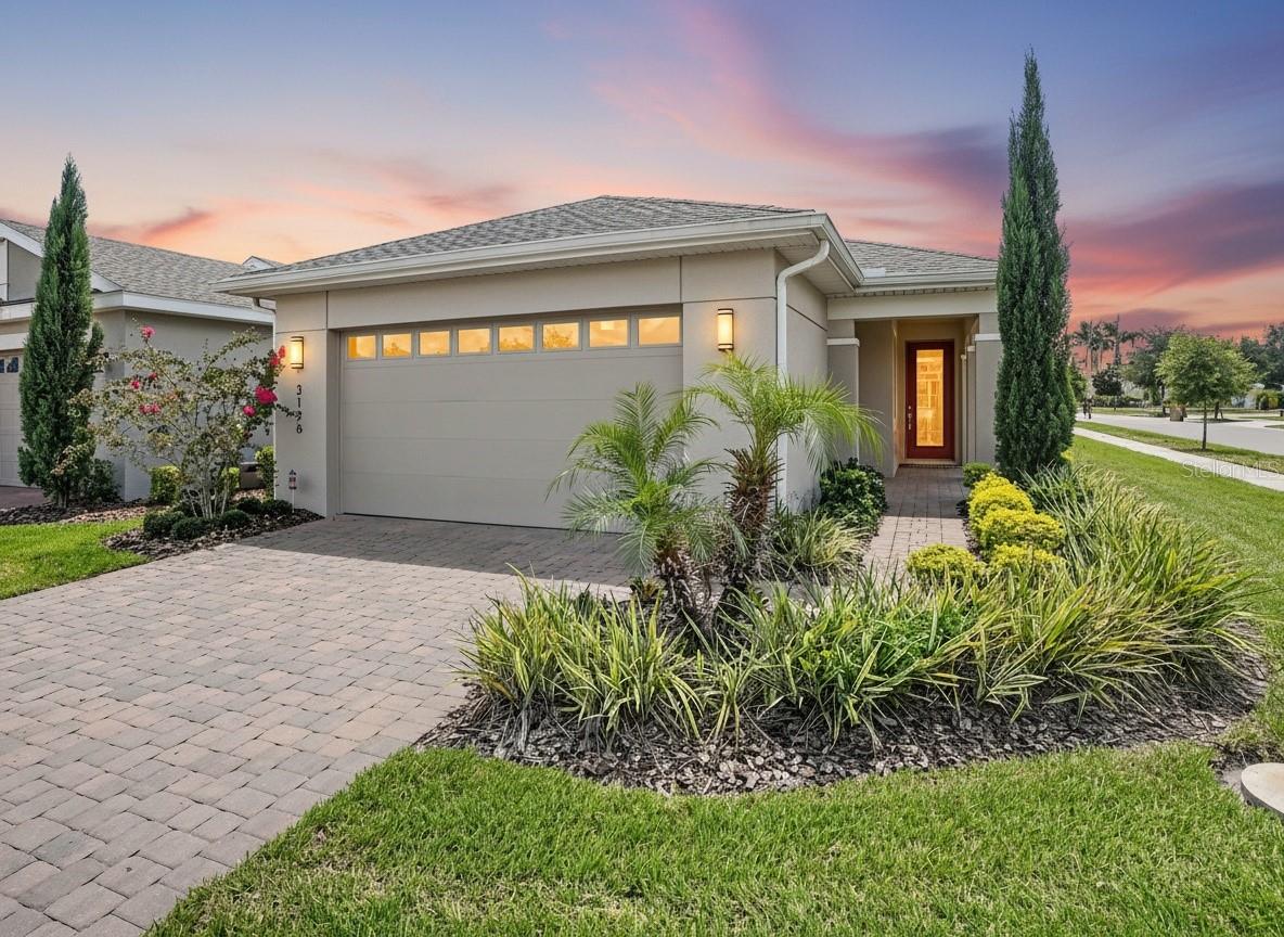 Foto de propiedad en 3128 SONGBIRD CIR HARMONY con MLS# O6435144