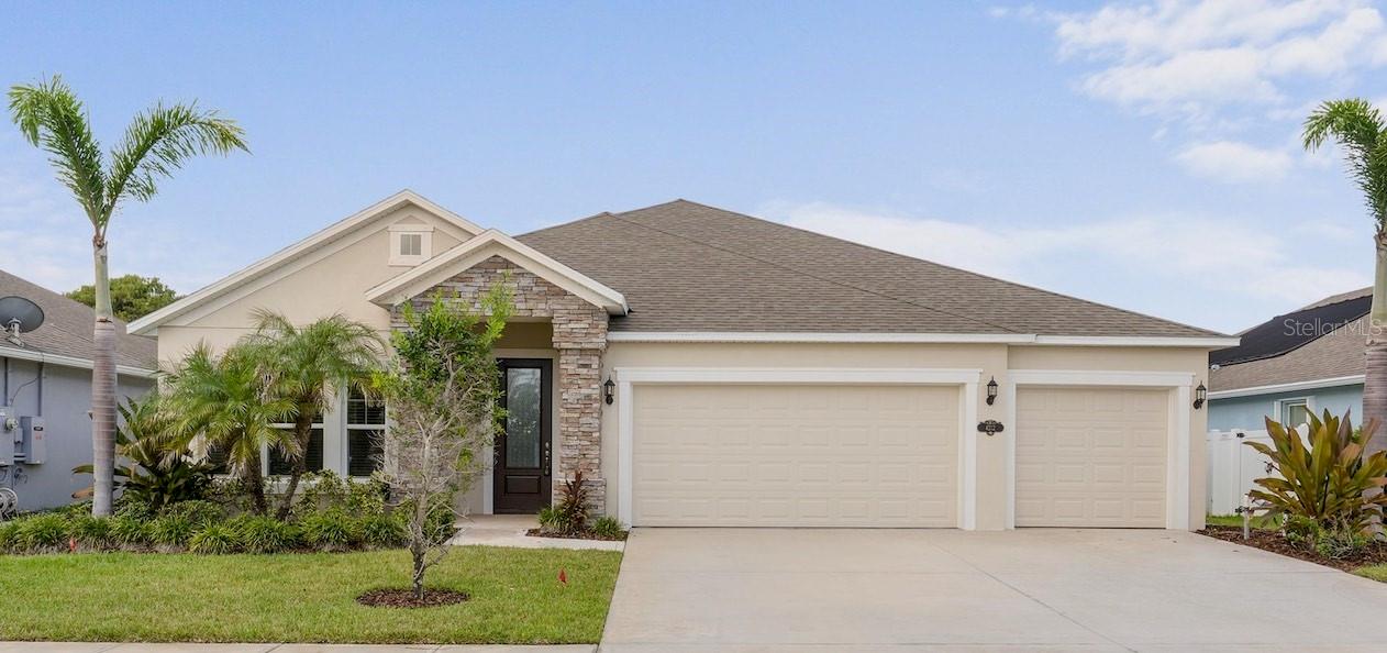 Foto de propiedad en 4212 RUTHANN CIR MELBOURNE con MLS# O6435182