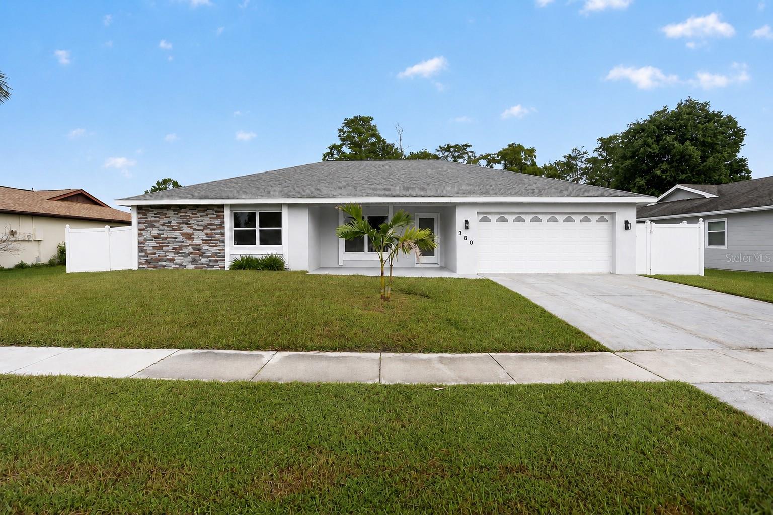 Foto de propiedad en 380 BUTTONWOOD DR KISSIMMEE con MLS# O6435222