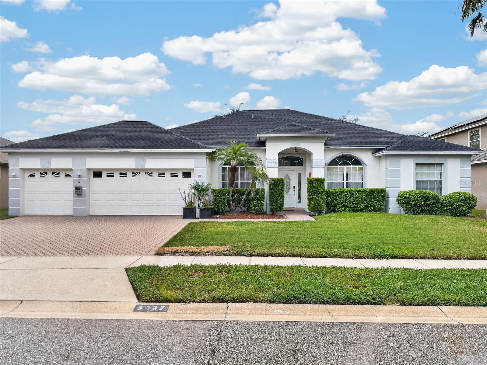 Foto de propiedad en 3637 DEVEREAUX CT ORLANDO con MLS# O6435304