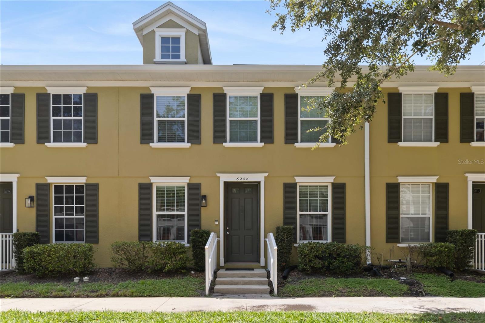 Foto de propiedad en 6246 WESTCOTT COVE BLVD ORLANDO con MLS# O6435329