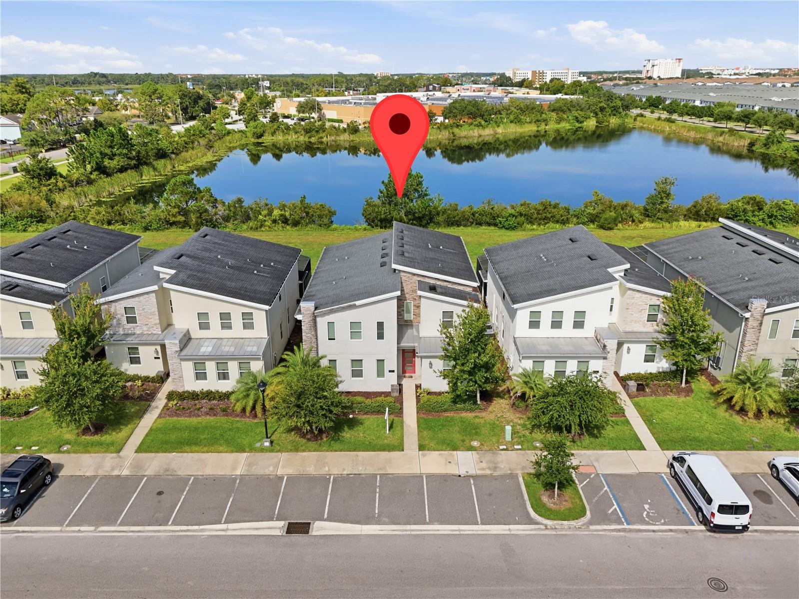 Foto de propiedad en 2874 STANZA CT KISSIMMEE con MLS# O6435877