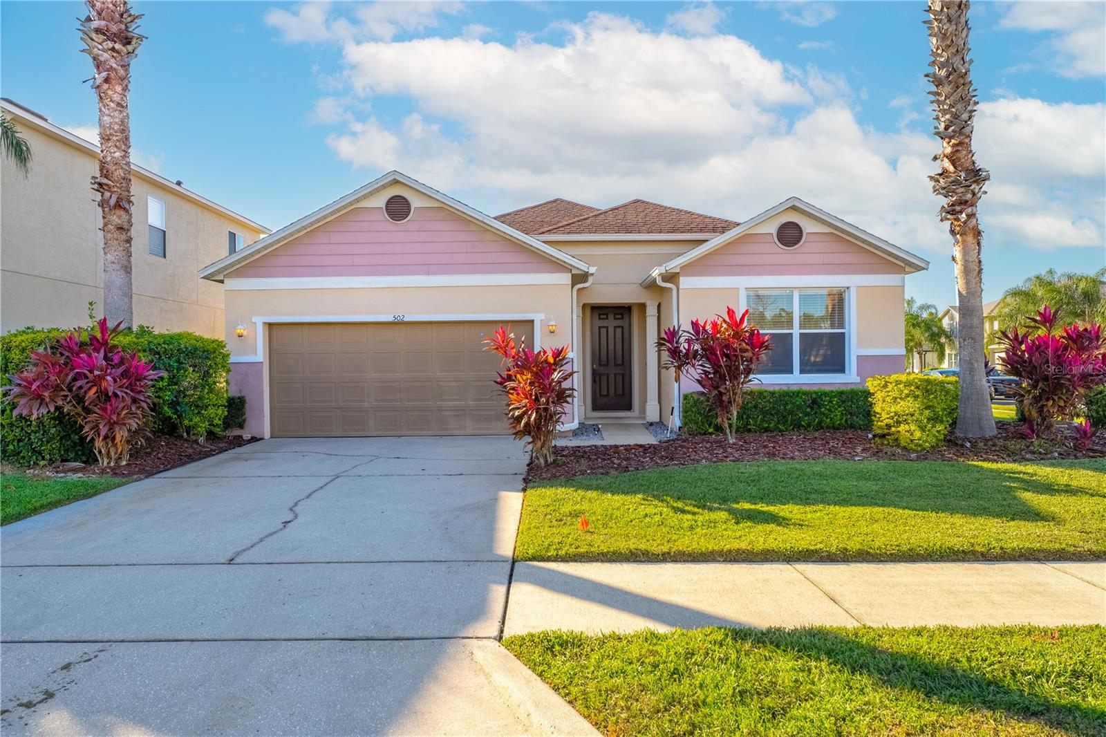 Foto de propiedad en 502 FIRST CAPE CORAL DR WINTER GARDEN con MLS# O6436101