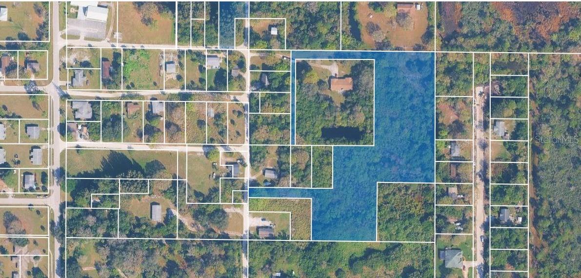 En Venta 8624 63RD AVE, VERO BEACH, FL 32967