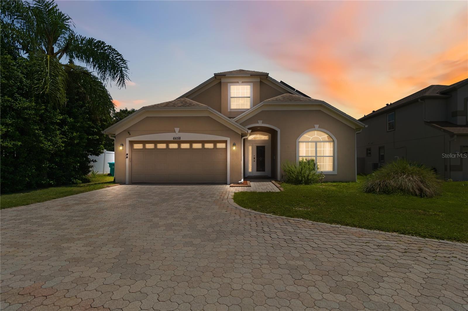 Foto de propiedad en 6658 LAKE PEMBROKE PL ORLANDO con MLS# O6436979