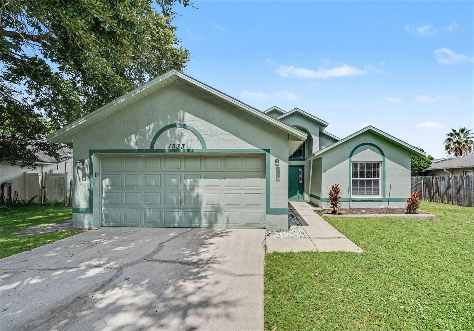 En Venta 1533 CYPRESS WOODS CIR, ST CLOUD, FL 34772