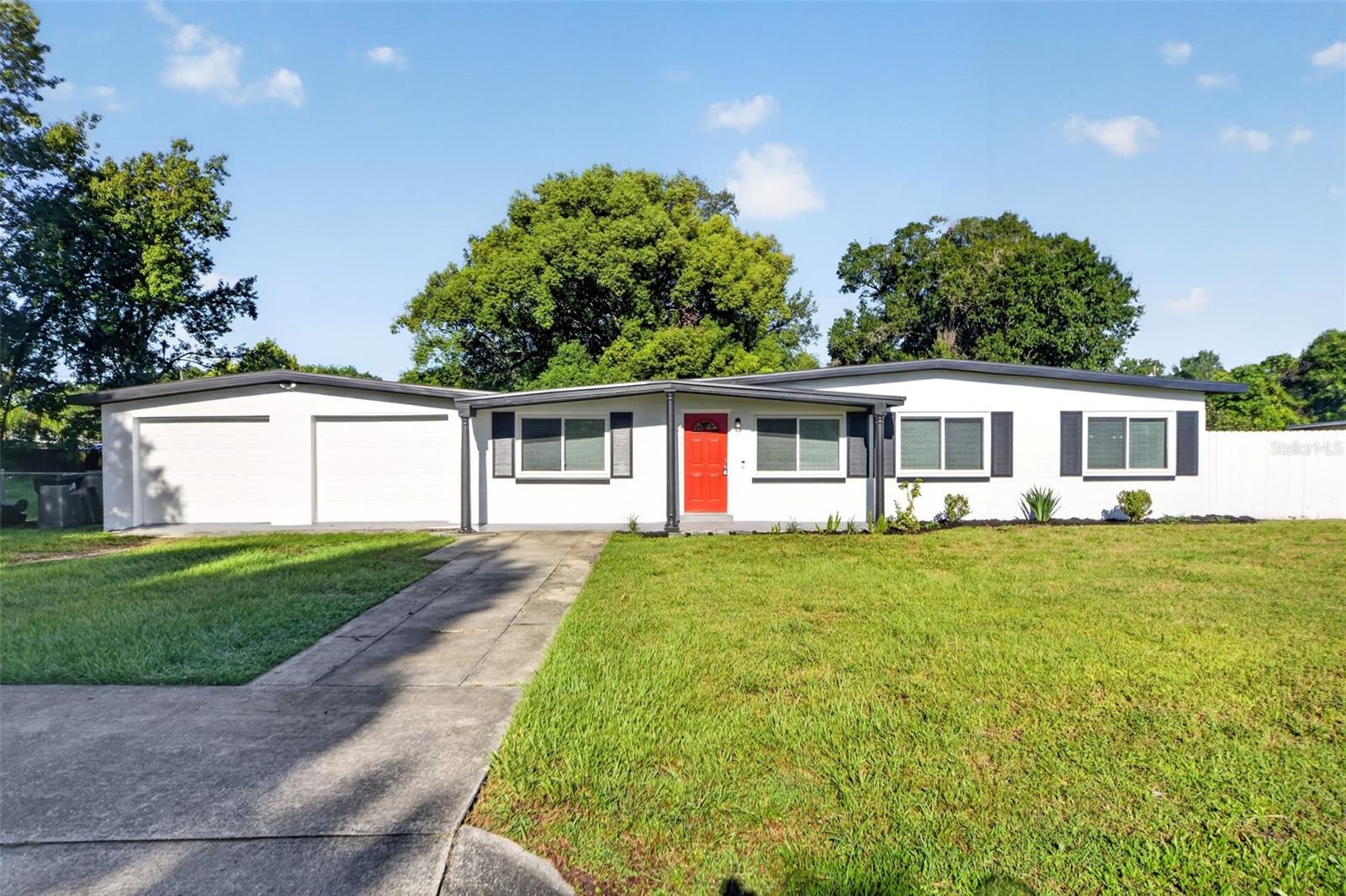 Foto de propiedad en 1606 FOXBOWER RD ORLANDO con MLS# O6437806