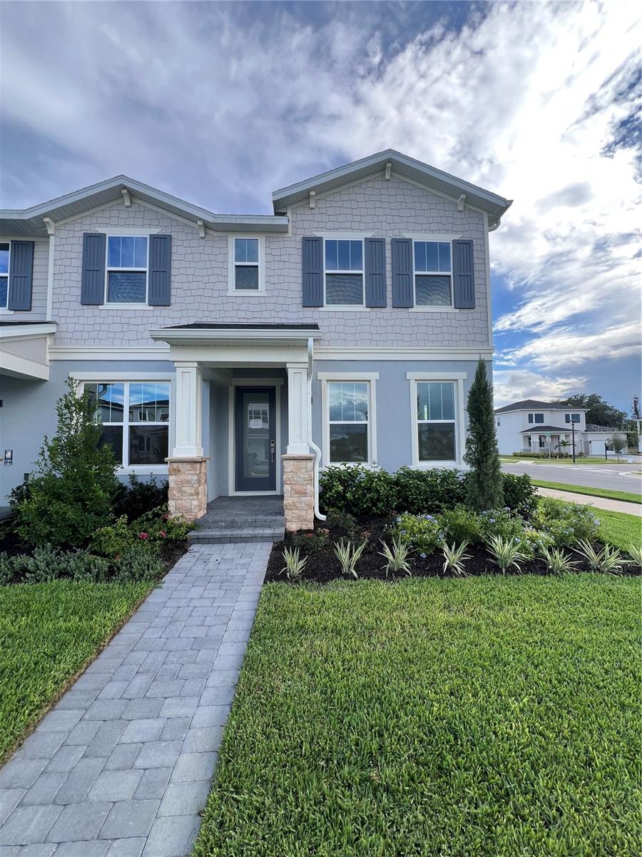 Foto de propiedad en 1896 CROWNCREST DR APOPKA con MLS# O6438239