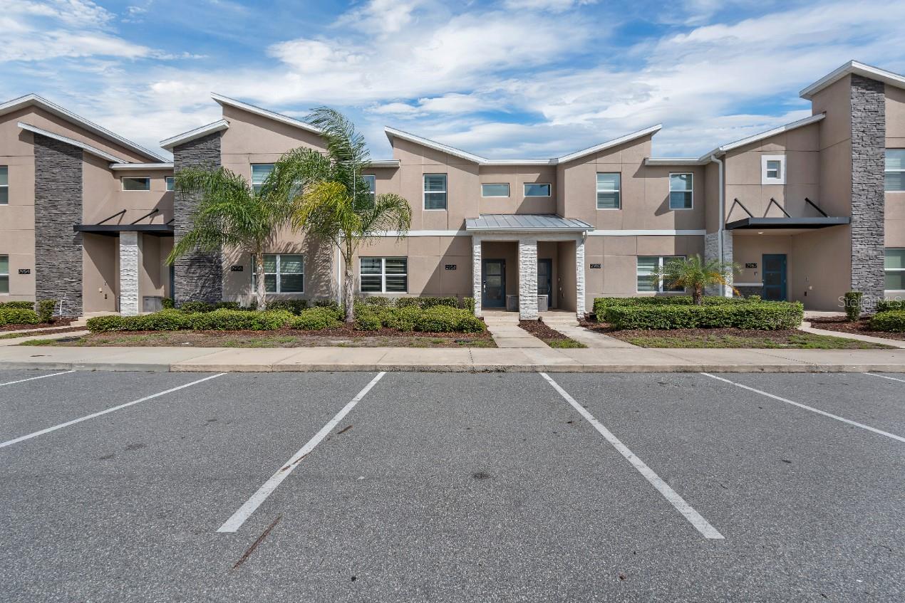 Foto de propiedad en 2958 PROTAGONIST ST KISSIMMEE con MLS# O6438368