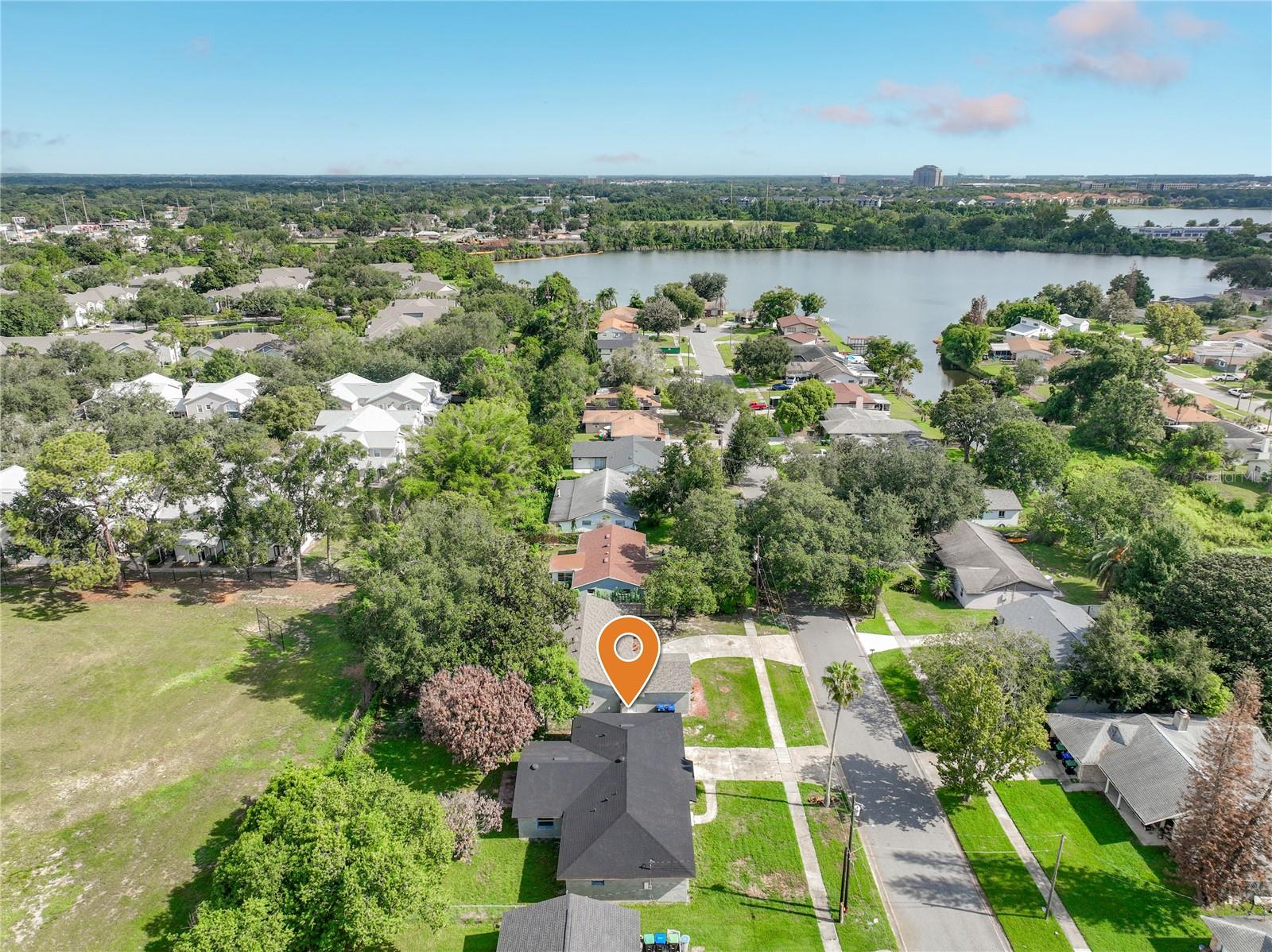 Beautifully renovated 4-bedroom Orlando home