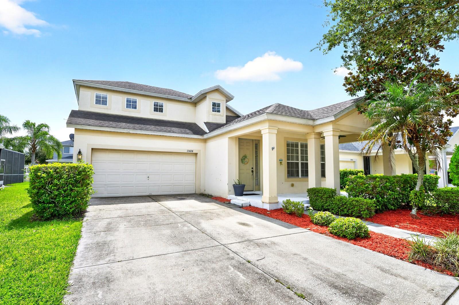 Set on a prime CUL-DE-SAC LOT in the GATED Lakes of Windermere-Peachtree community, this spacious 3-bedroom + BONUS, 2-bath, 2-car garage home offers a versatile floor plan with the convenience of MAIN-LEVEL LIVING plus an oversized BONUS ROOM upstairs!