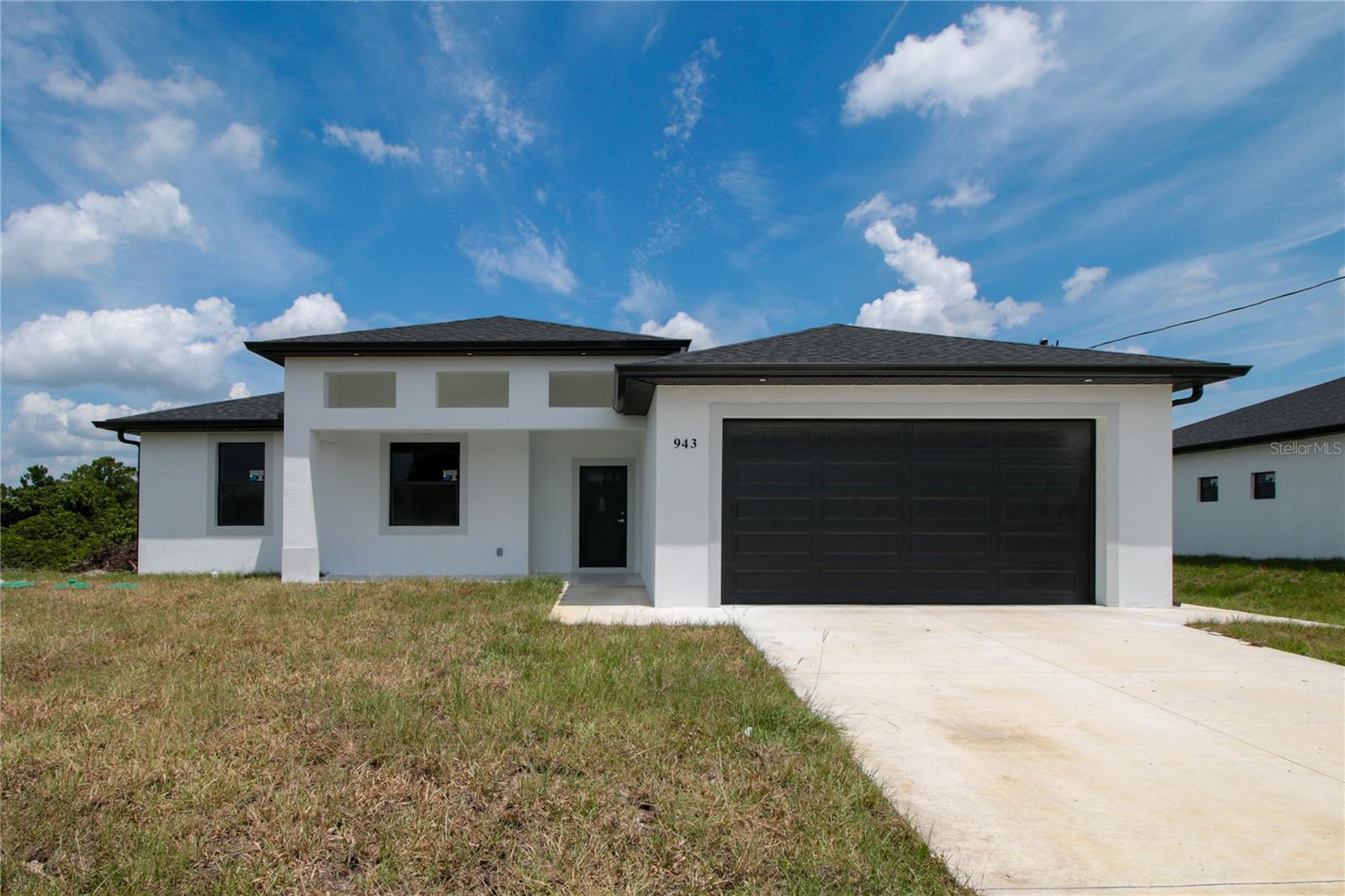 En Venta 943 COMMODORE ST, LEHIGH ACRES, FL 33974