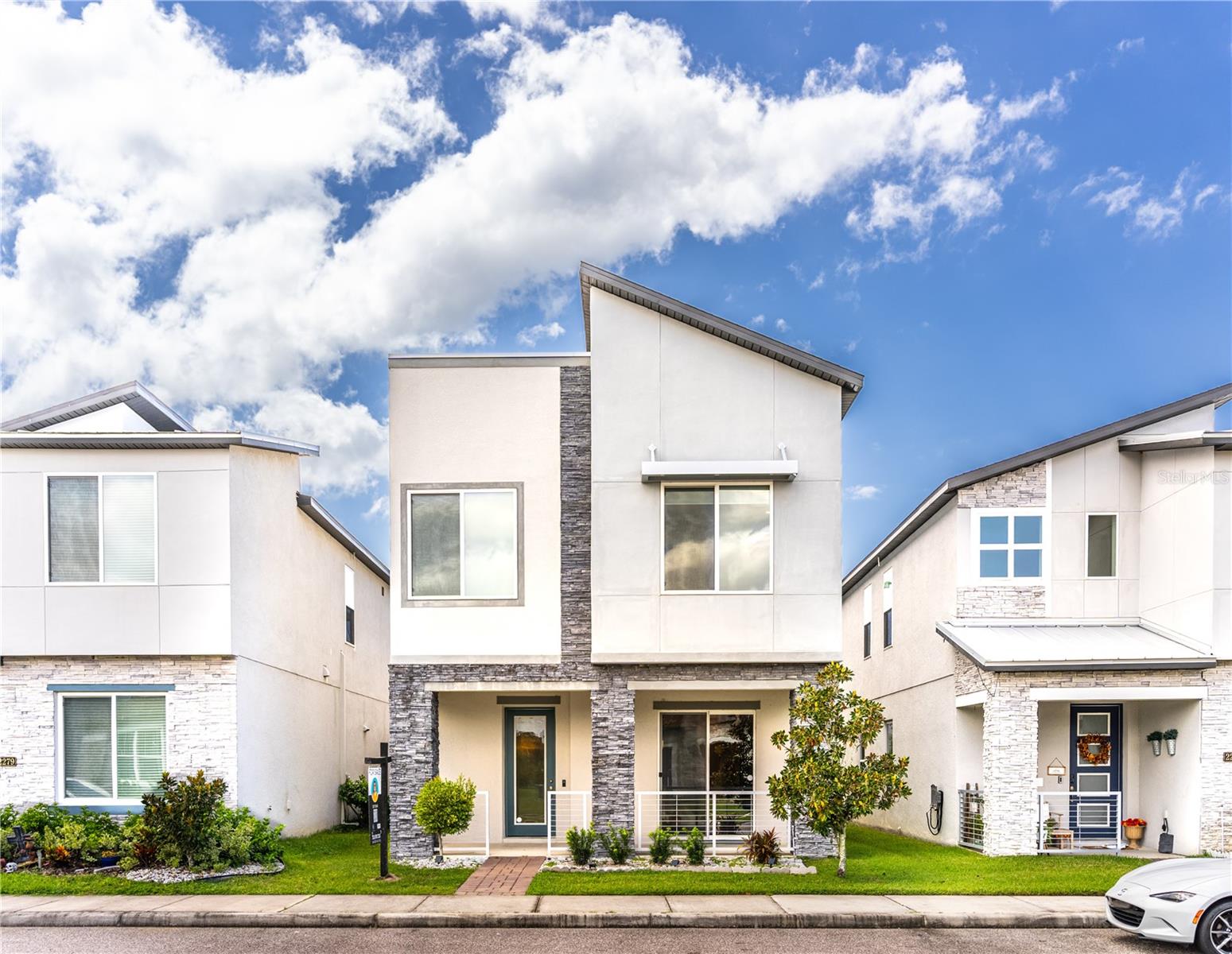 Foto de propiedad en 2273 STANDING ROCK CIR OAKLAND con MLS# O6439158