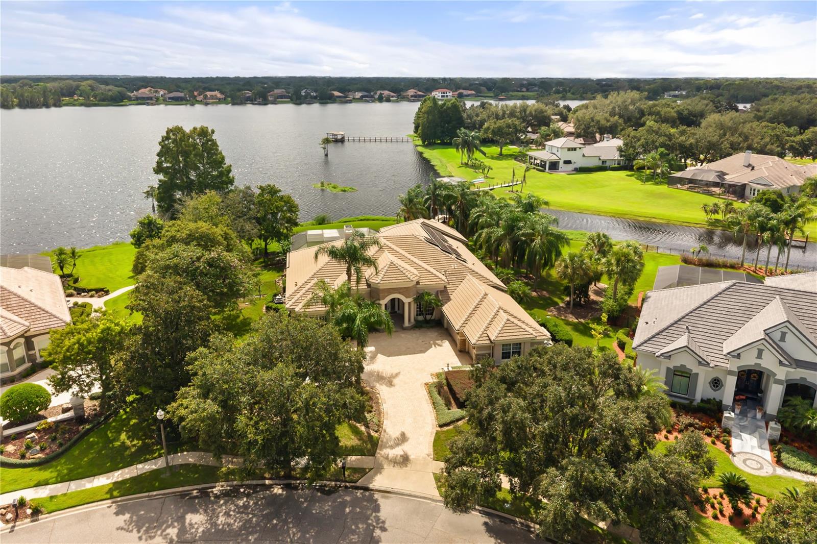 En Venta 2113 WATER KEY DR, WINDERMERE, FL 34786