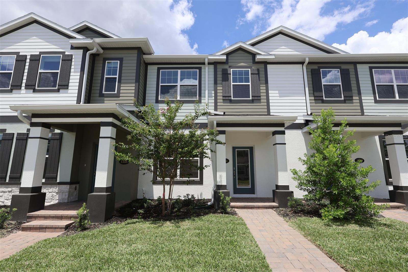 En Venta 1354 MOUNT ROYAL DR, ST CLOUD, FL 34771