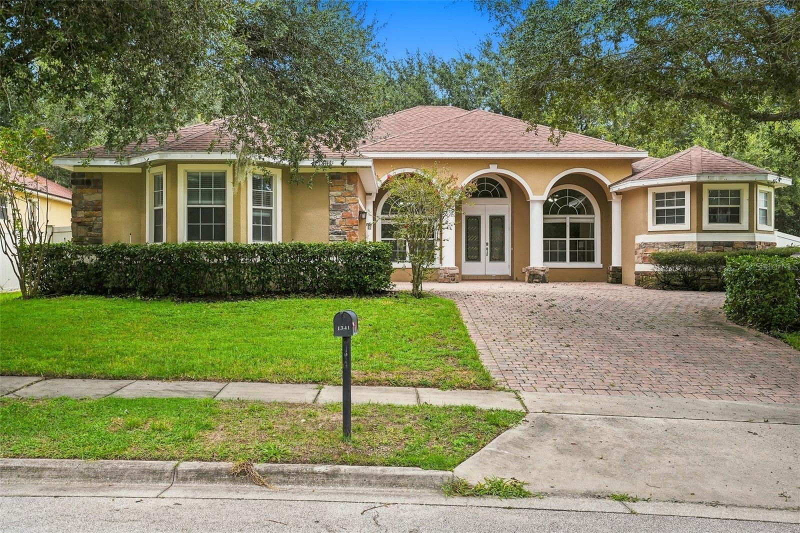 Foto de propiedad en 1341 JECENIA BLOSSOM DR APOPKA con MLS# O6439315