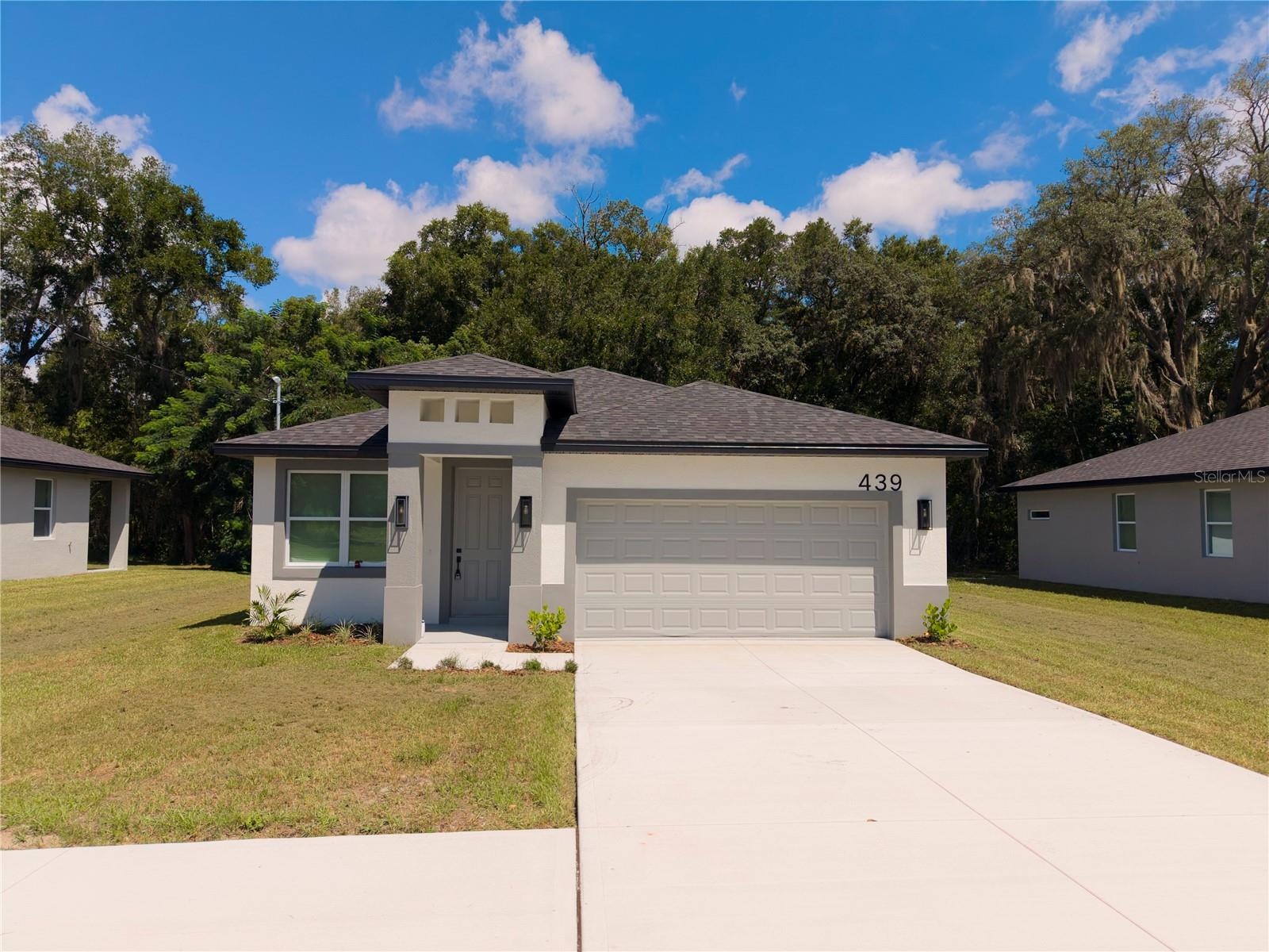 En Venta 439 E 13TH ST, APOPKA, FL 32703