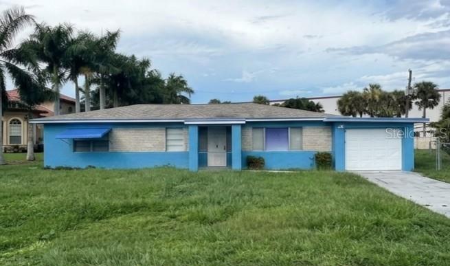 En Venta 2055 MARAVILLA CIR, FORT MYERS, FL 33901