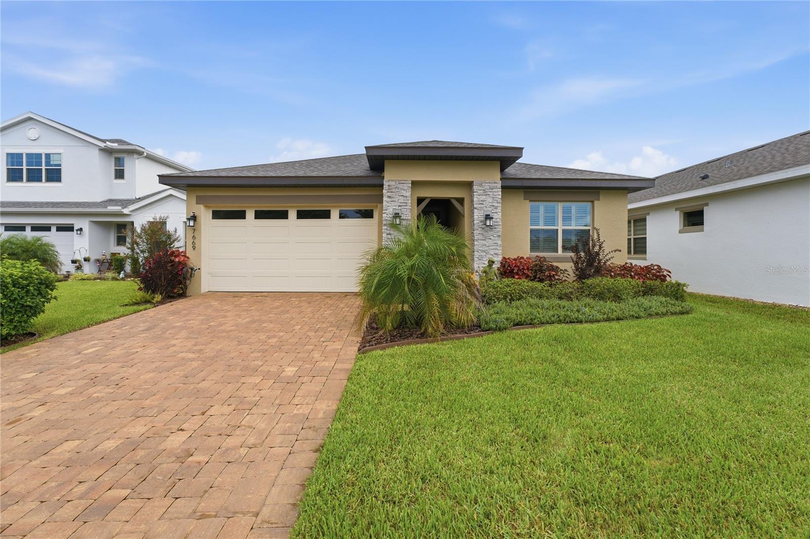 En Venta 7669 FIVE OAKS DR, HARMONY, FL 34773