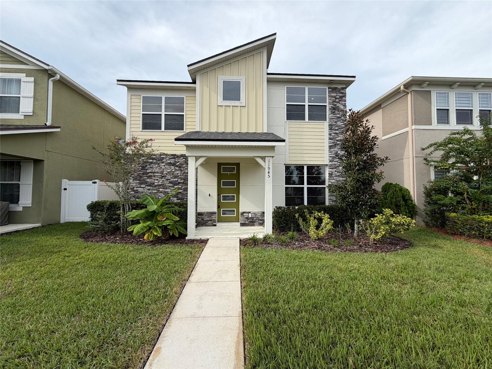 En Venta 11945 GLOBE ST, ORLANDO, FL 32832