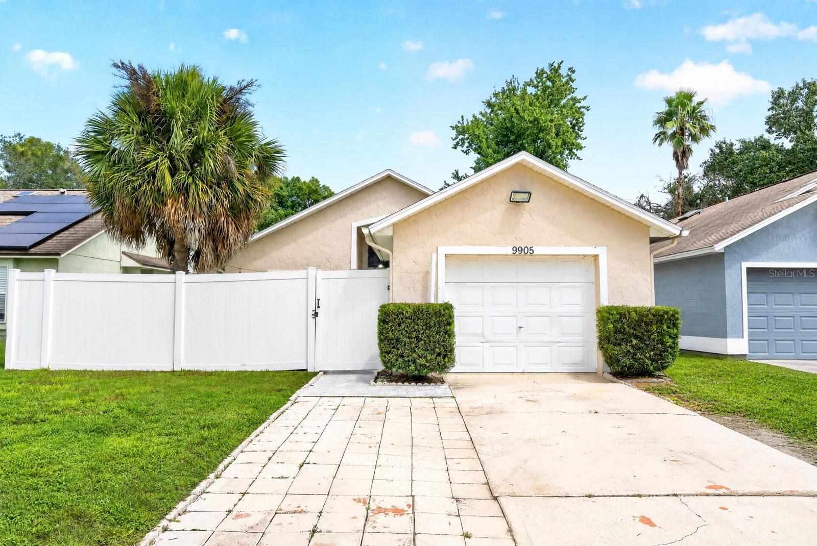 NO HOA ~ PRIVATE POOL ~ AND AN UPDATED INTERIOR make this single-story Dean Acres home an easy standout in East Orlando!