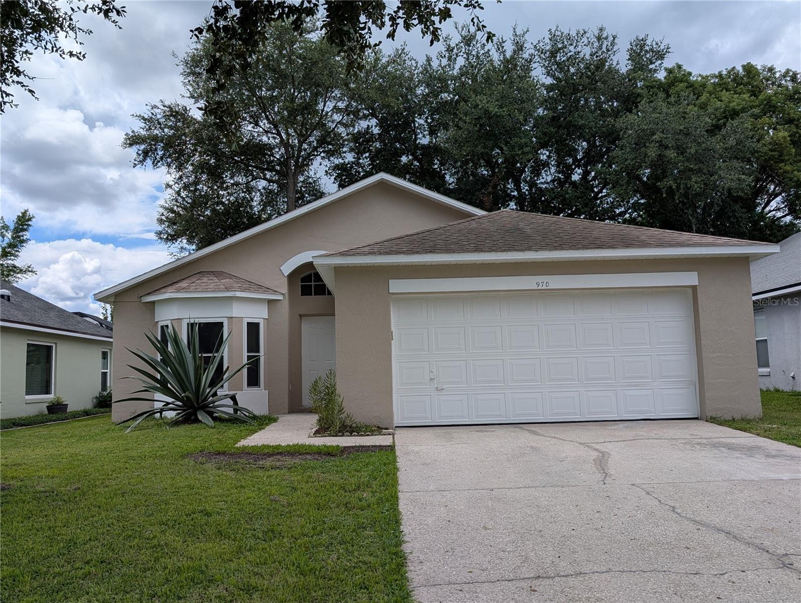 En Venta 970 LITTLE CREEK RD, ORLANDO, FL 32825