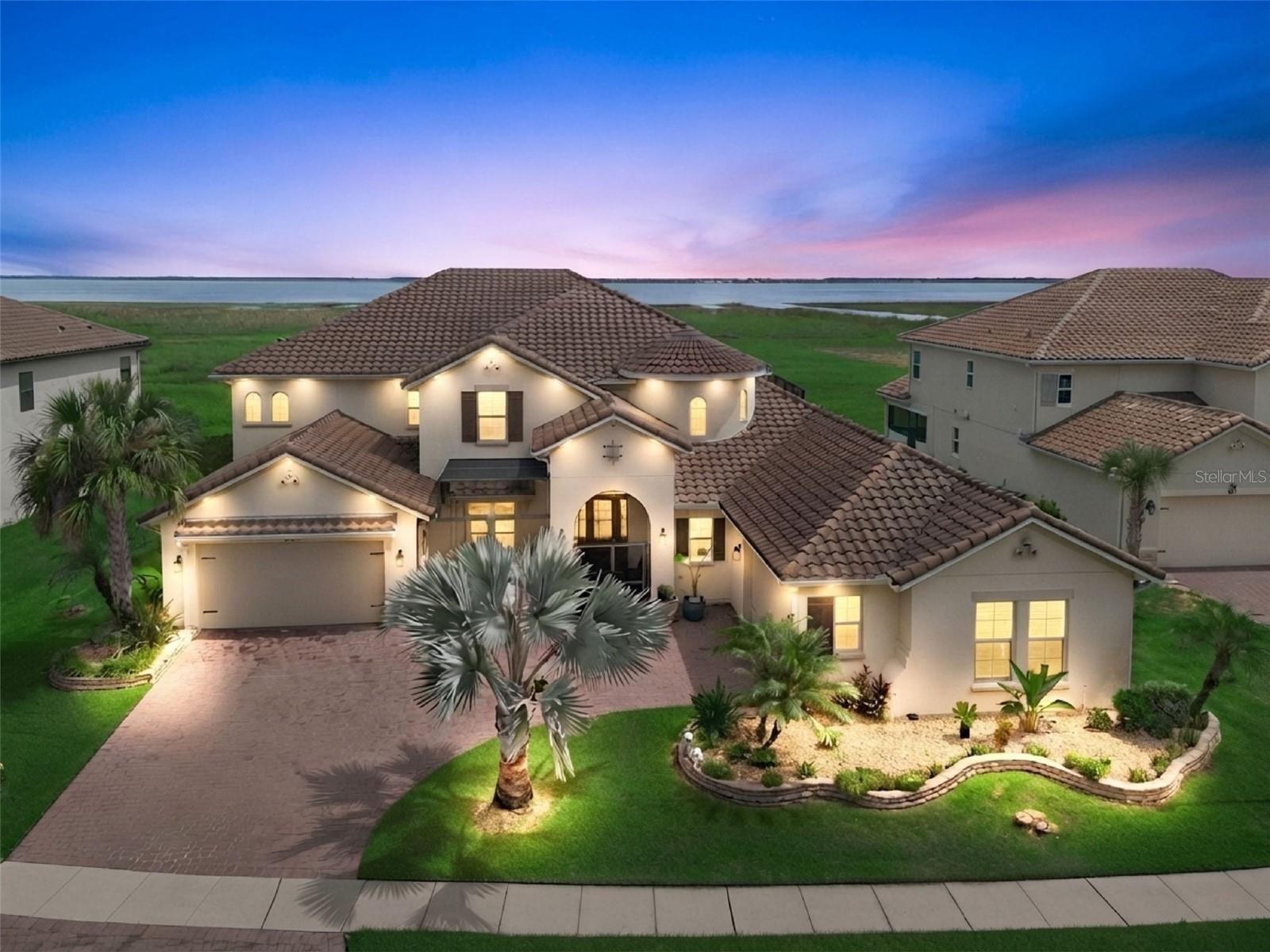 En Venta 1641 GATEWAY LN, KISSIMMEE, FL 34746