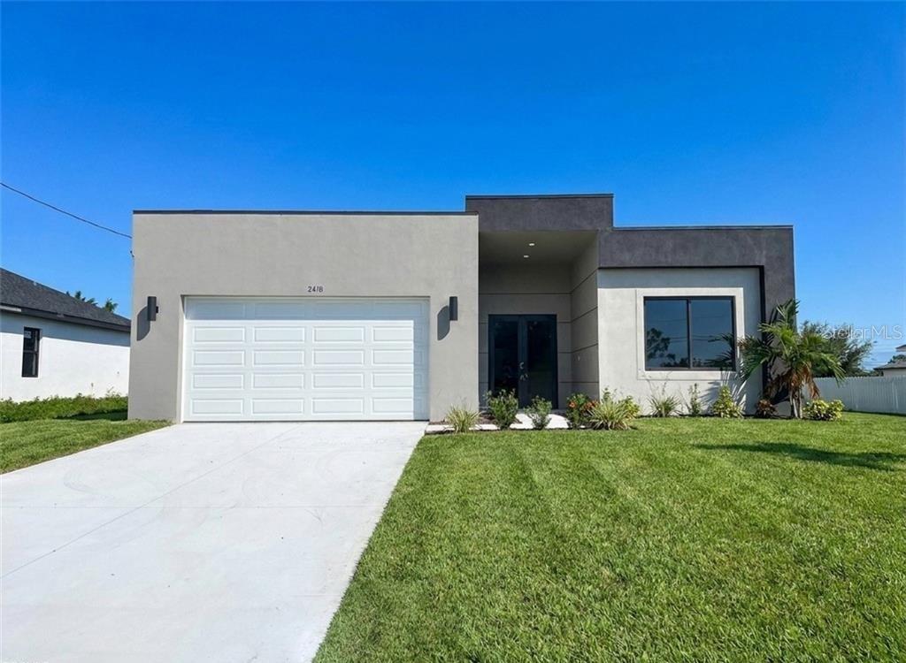 En Venta 2418 NW 25TH ST, CAPE CORAL, FL 33993
