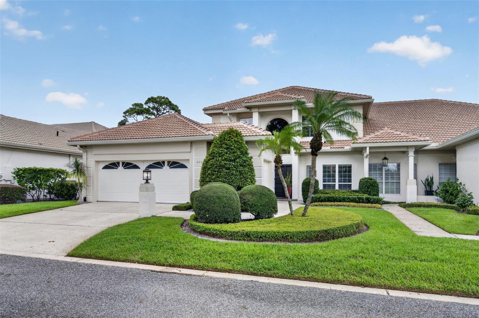 En Venta 2422 SWEETWATER COUNTRY CLUB DR, APOPKA, FL 32712