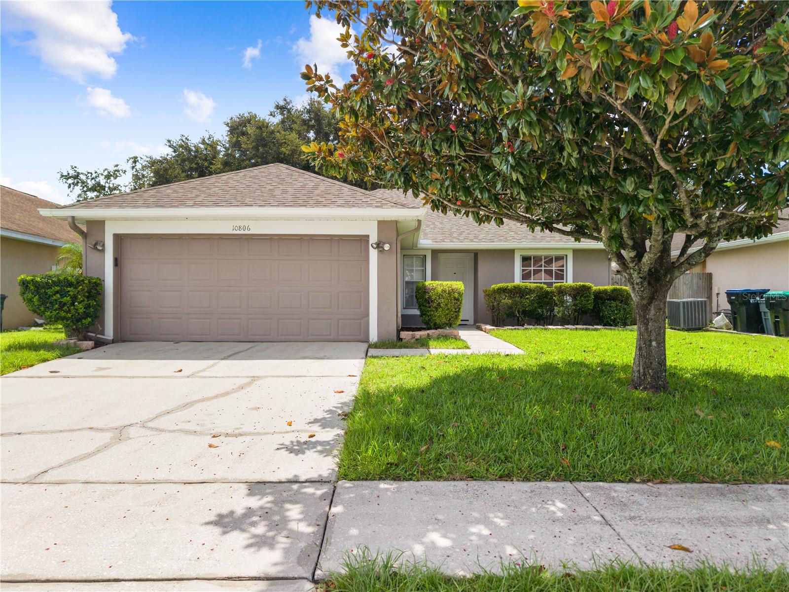 En Venta 10806 BROWN TROUT CIR, ORLANDO, FL 32825