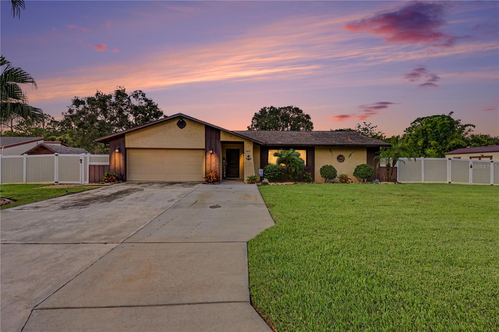 Foto de propiedad en 4635 N FRIDAY CIR COCOA con MLS# O6441298
