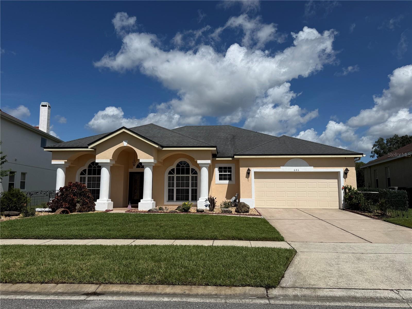 En Venta 646 CEDAR FOREST CIR, ORLANDO, FL 32828
