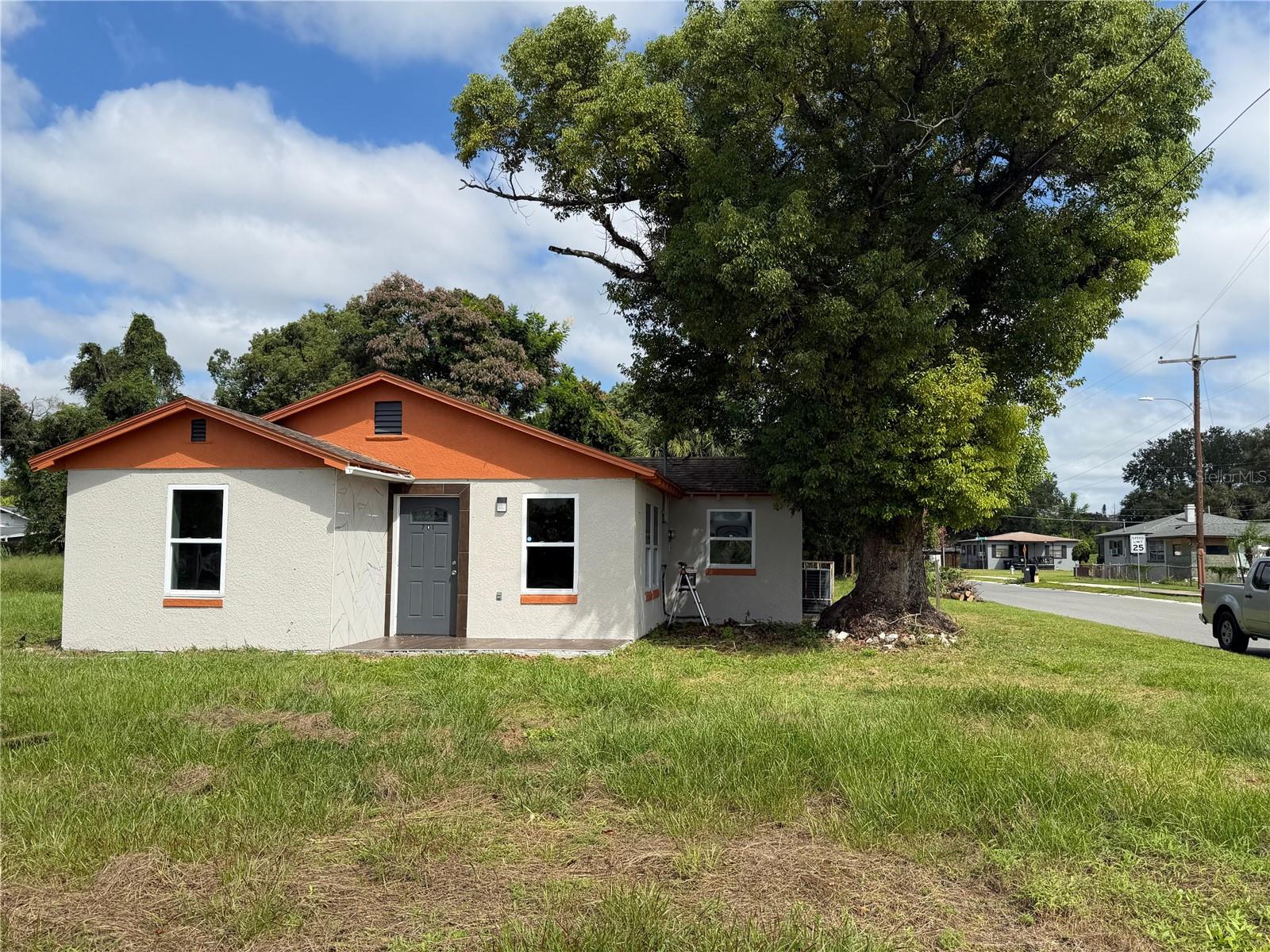 En Venta 701 23RD ST, ORLANDO, FL 32805
