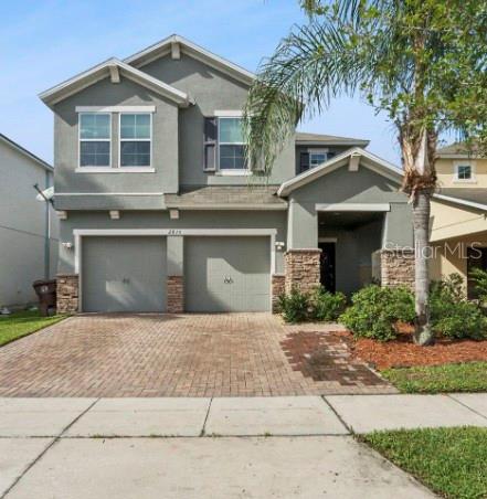 Foto de propiedad en 2815 MONTICELLO WAY KISSIMMEE con MLS# O6441814
