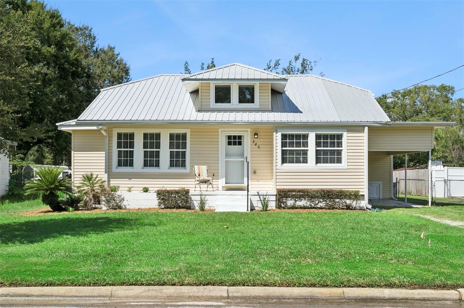 325 W Newell Street