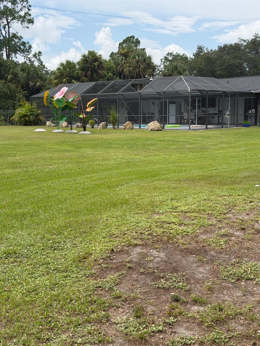 Foto de propiedad en 704 CLEVELAND AVE LEHIGH ACRES con MLS# O6442461