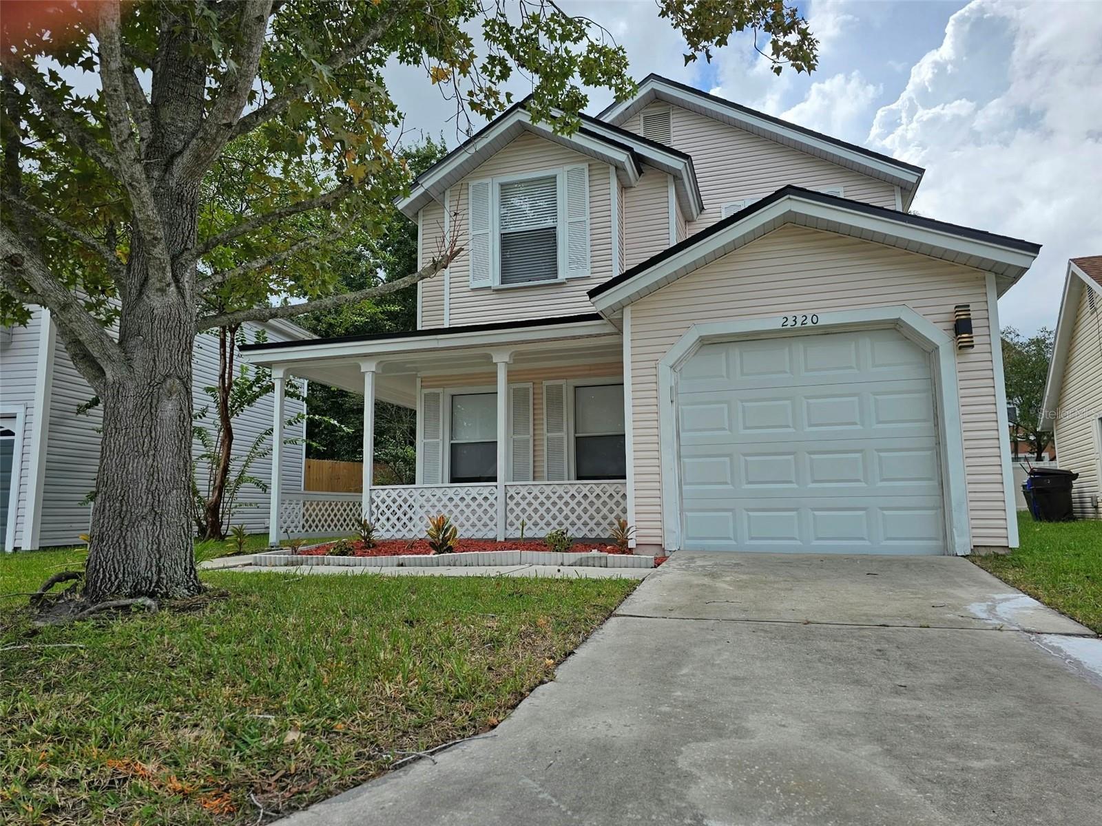 En Venta 2320 PEBBLE BROOK RD, KISSIMMEE, FL 34741