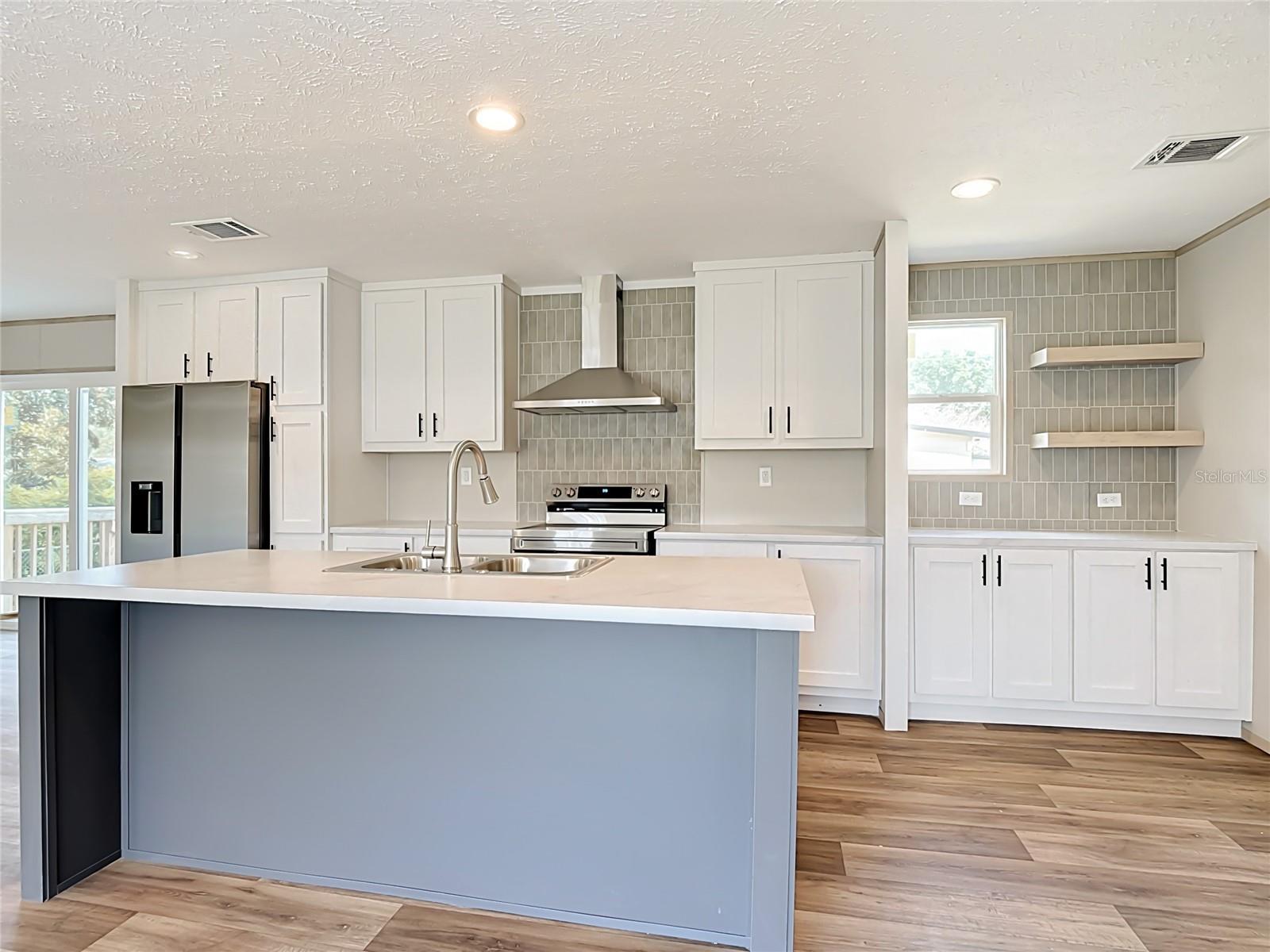 Foto de propiedad en 5340 TOPEKA AVE ST CLOUD con MLS# O6442873