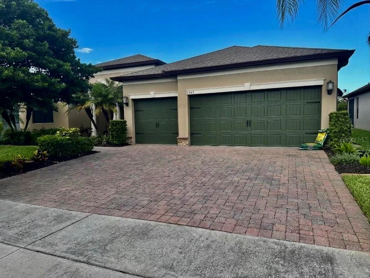 En Venta 2841 AUTUMN BREEZE WAY, KISSIMMEE, FL 34744