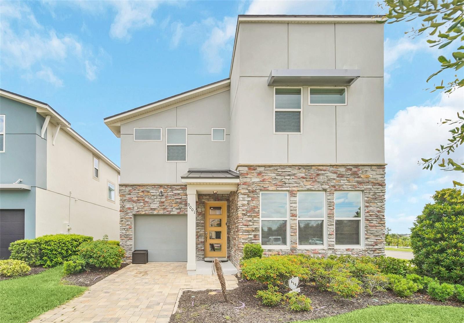En Venta 9001 EGRET MILLS TER, KISSIMMEE, FL 34747