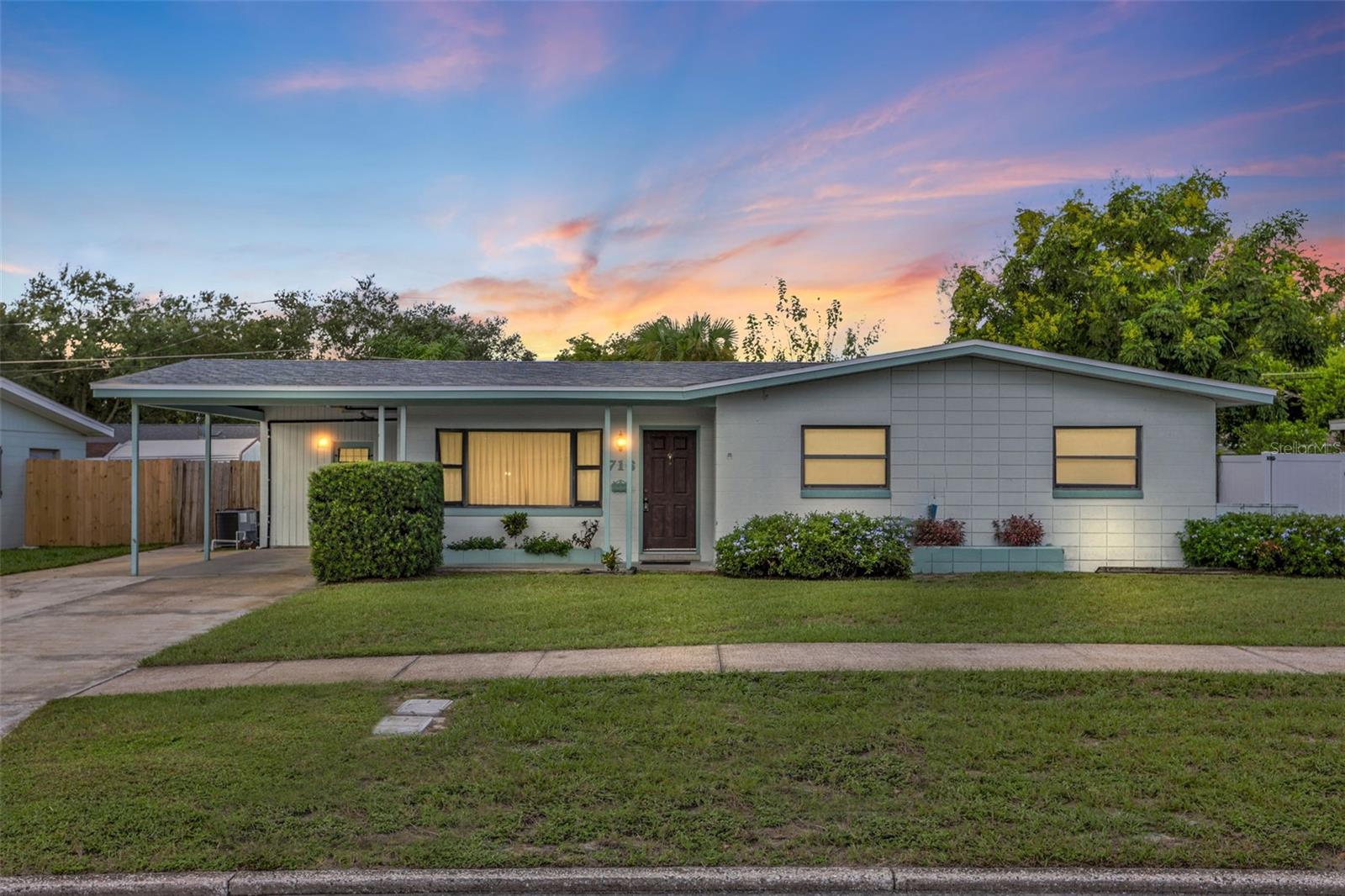 Foto de propiedad en 716 MOROCCO AVE ORLANDO con MLS# O6443214