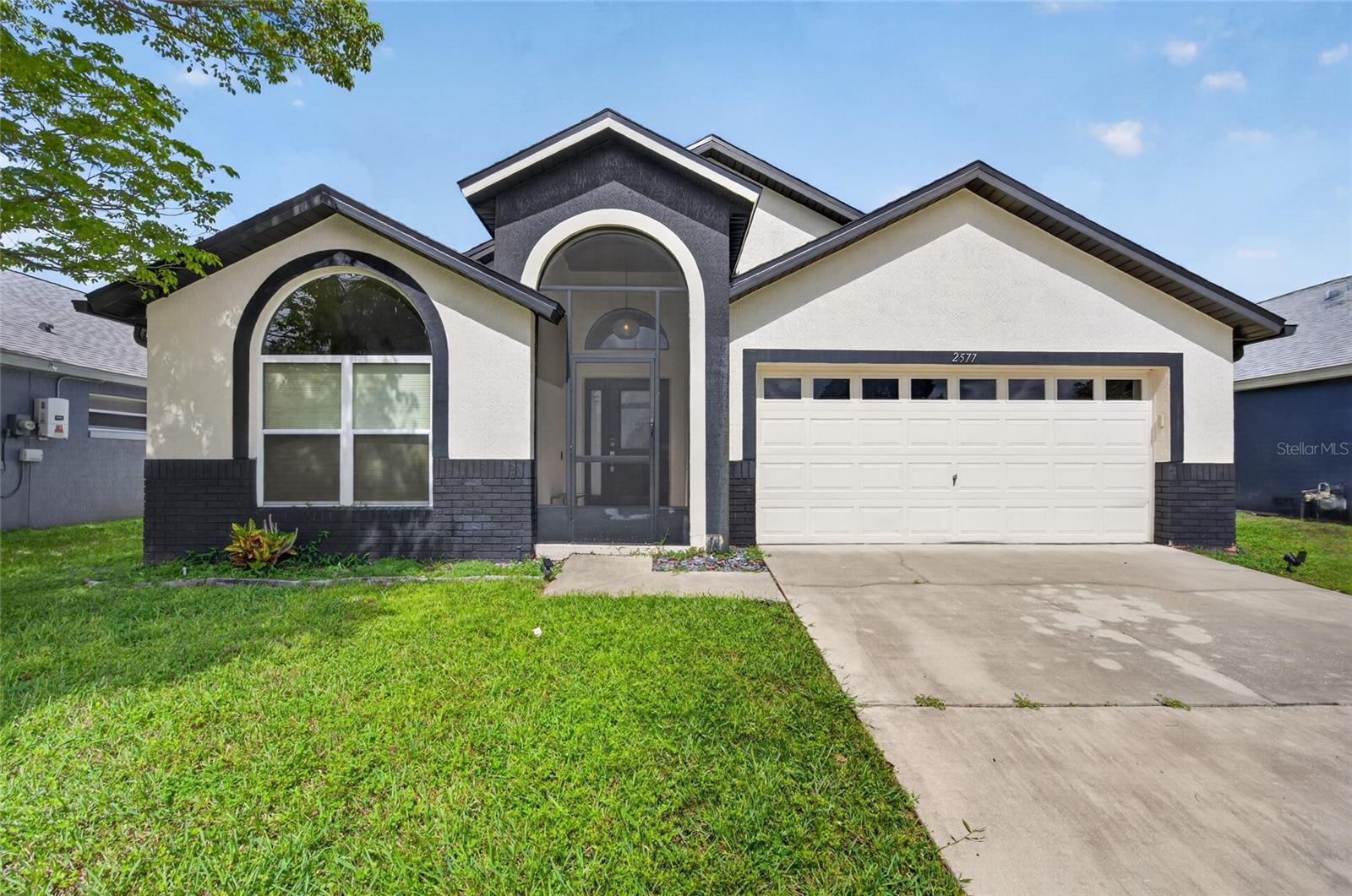 En Venta 2577 ONEIDA LOOP, KISSIMMEE, FL 34747